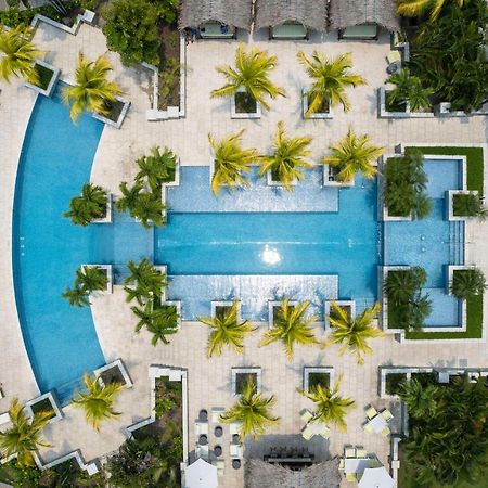 Indura Beach & Golf Resort Curio Collection By Hilton テラ エクステリア 写真