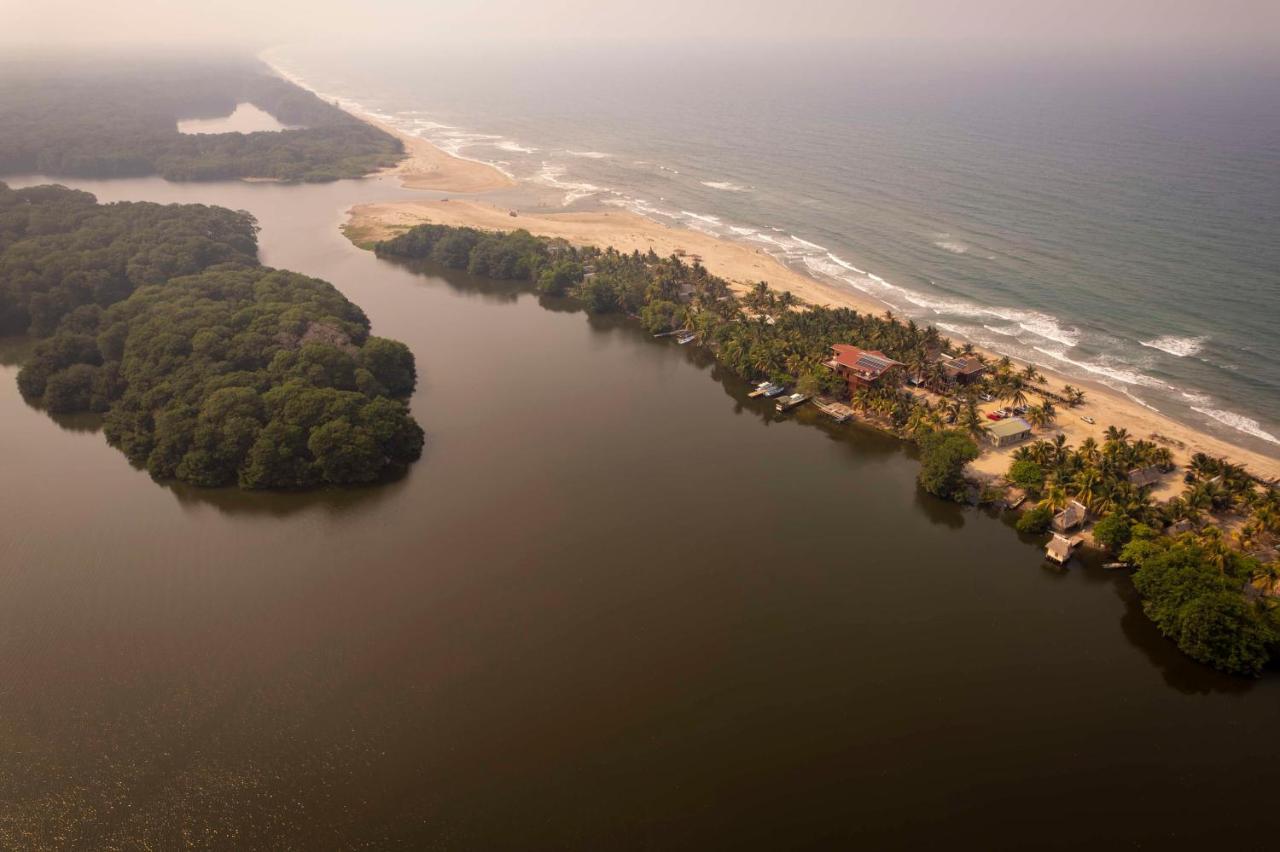 Indura Beach & Golf Resort Curio Collection By Hilton テラ エクステリア 写真