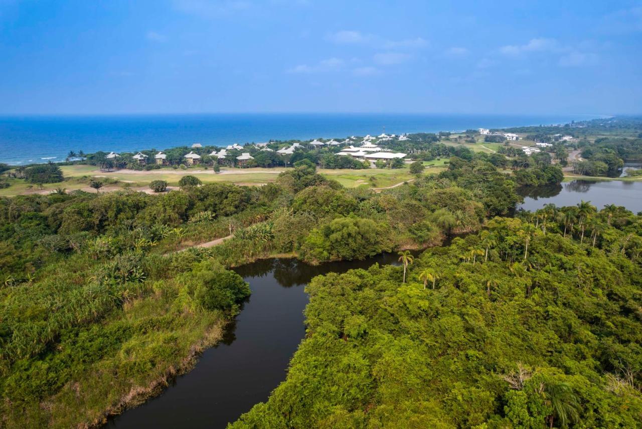 Indura Beach & Golf Resort Curio Collection By Hilton テラ エクステリア 写真