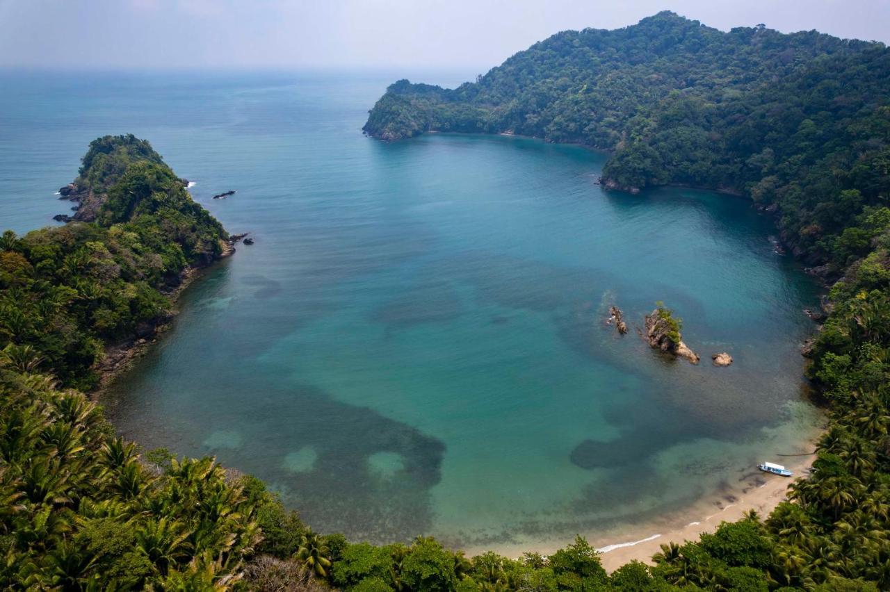 Indura Beach & Golf Resort Curio Collection By Hilton テラ エクステリア 写真