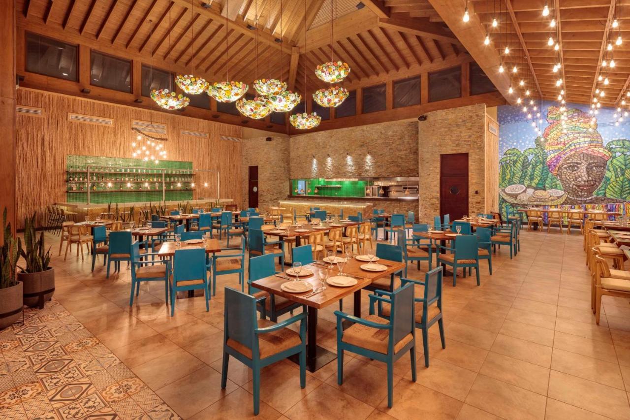 Indura Beach & Golf Resort Curio Collection By Hilton テラ エクステリア 写真