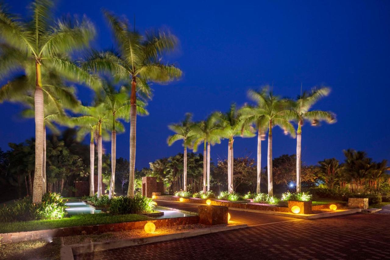 Indura Beach & Golf Resort Curio Collection By Hilton テラ エクステリア 写真