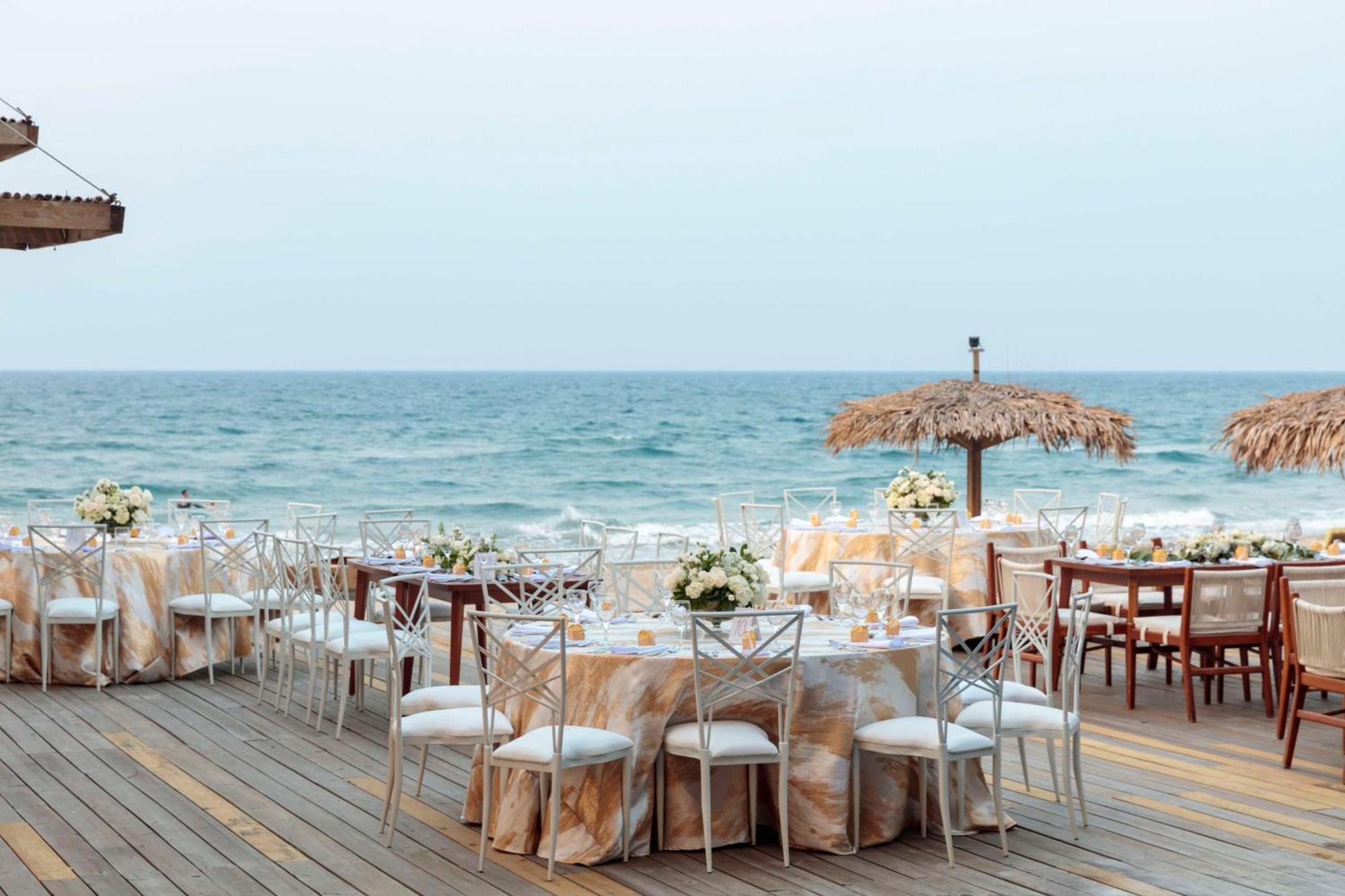 Indura Beach & Golf Resort Curio Collection By Hilton テラ エクステリア 写真