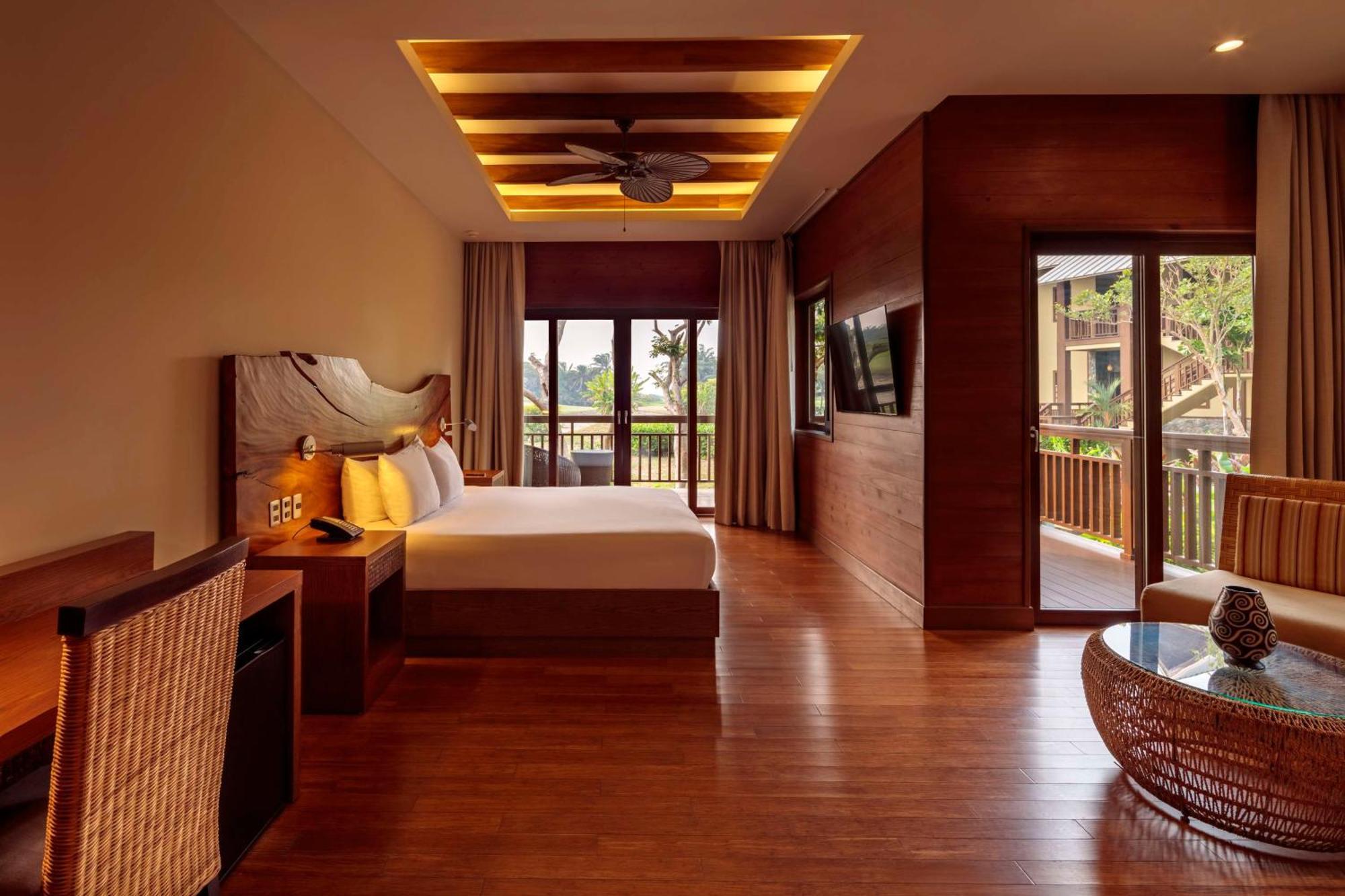 Indura Beach & Golf Resort Curio Collection By Hilton テラ エクステリア 写真