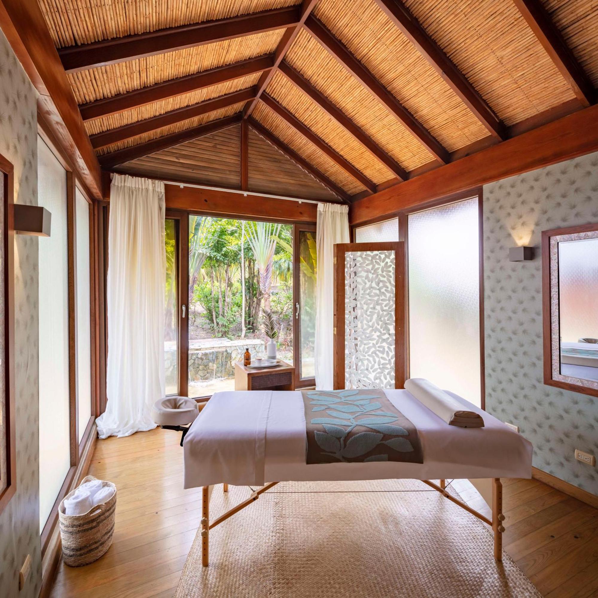 Indura Beach & Golf Resort Curio Collection By Hilton テラ エクステリア 写真