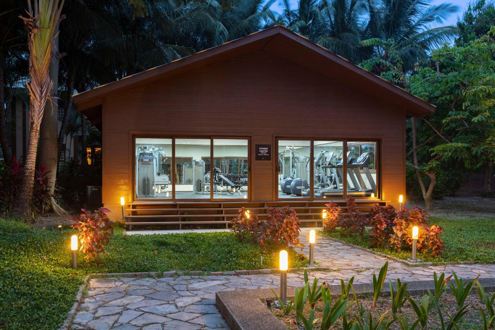 Indura Beach & Golf Resort Curio Collection By Hilton テラ エクステリア 写真